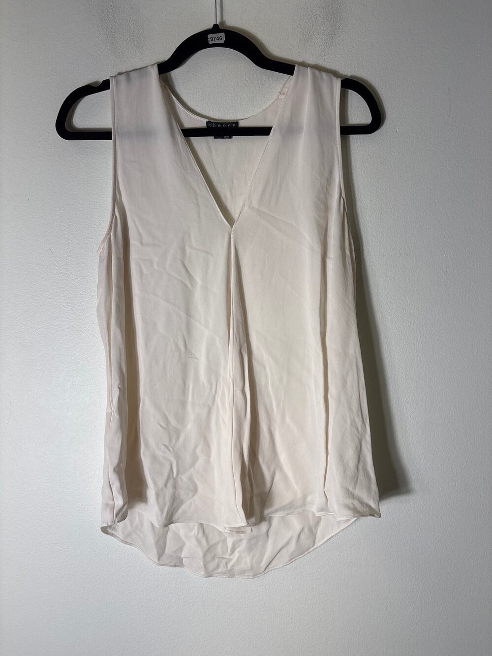 Theory Silk off White Sleeveless V-Neck Tank Sz M